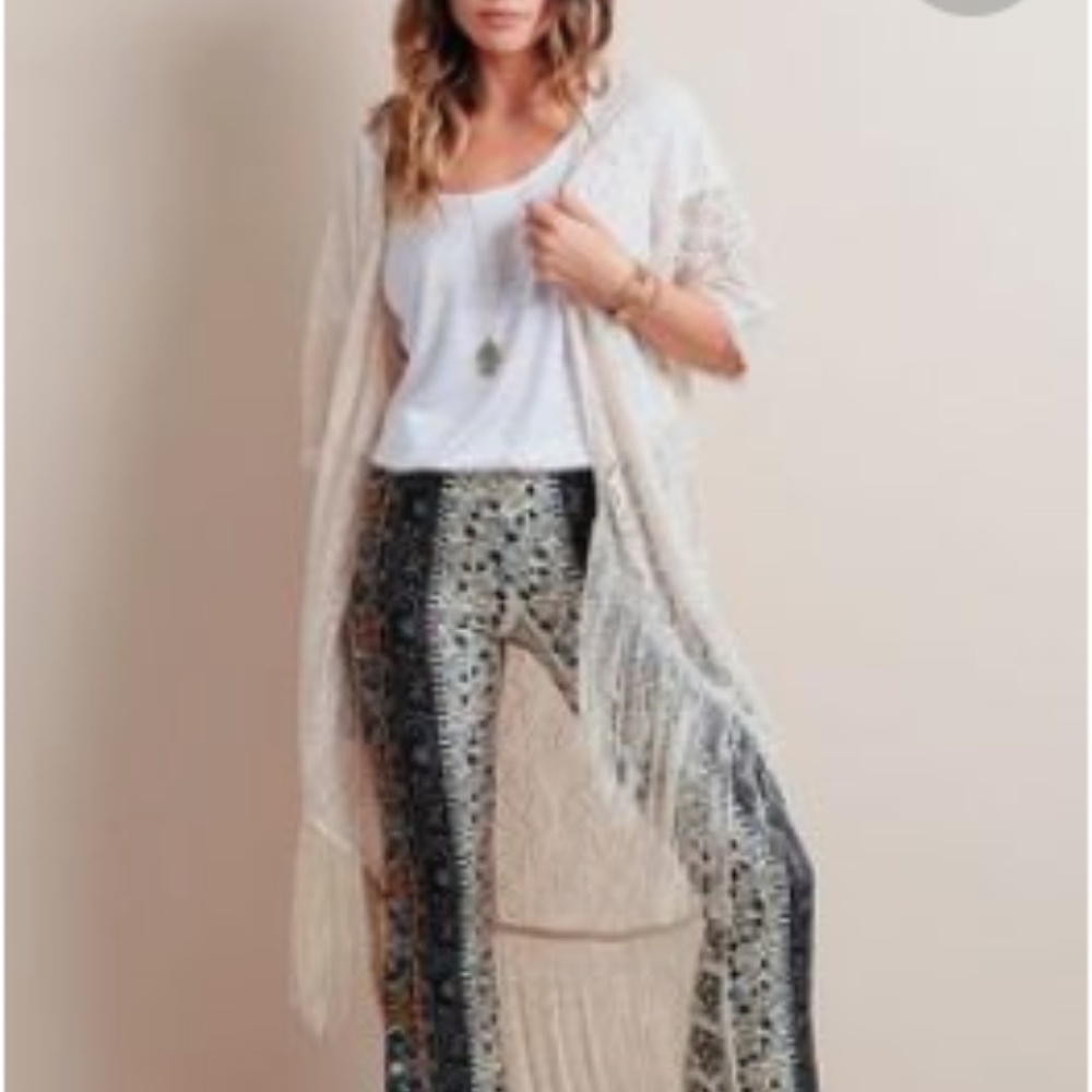 Kendall & Kylie fringe kimono